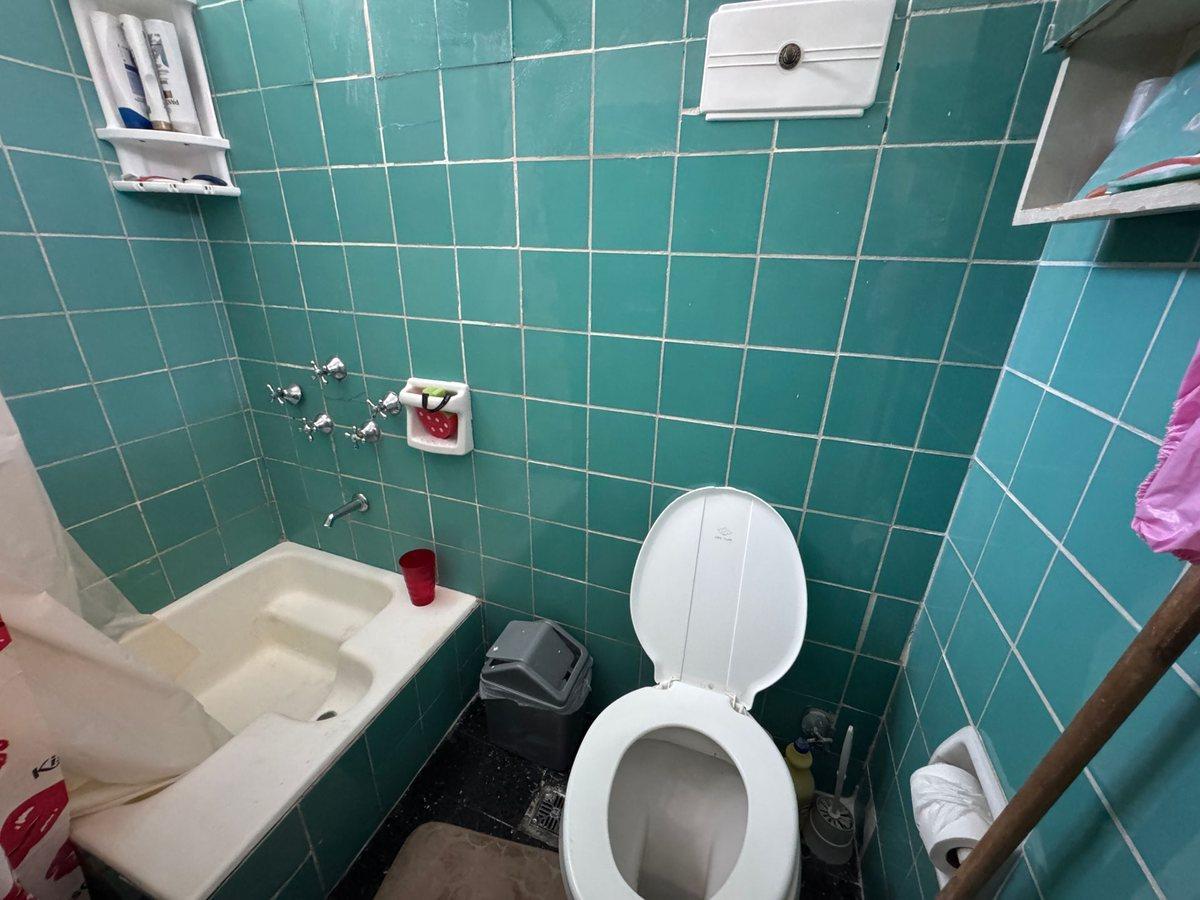 Foto de VENTA DEPTO 3 AMB EN LINIERS, imagen 2