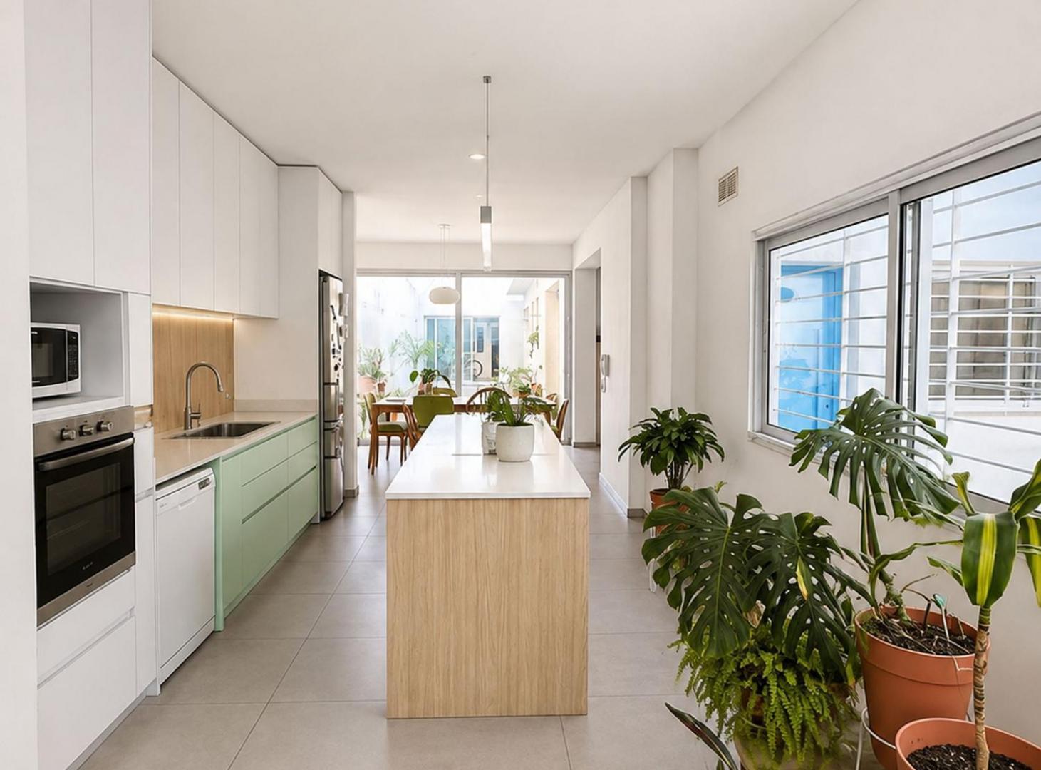 Foto de VENTA GRAN CASA 7AMB CON PATIO, TERRAZA Y PARRILLA, imagen 3
