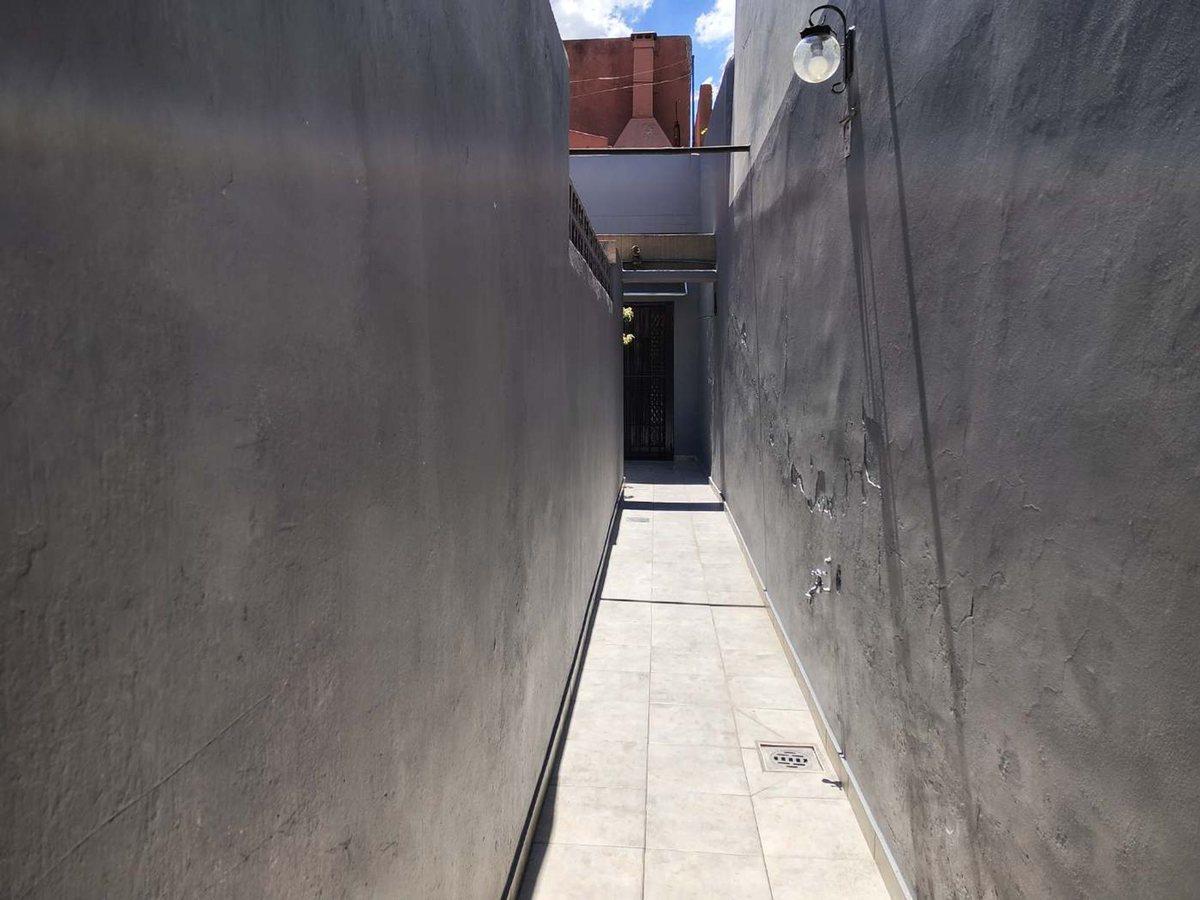 Foto de PH 3 amb. Coch. Patio. Terraza. Luz. Sin expensas, imagen 1