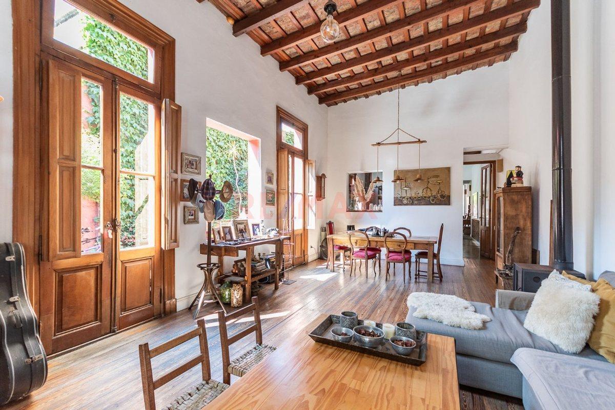 Foto de VENTA CASA 5 AMB CON PILETA EN FLORES, imagen 5