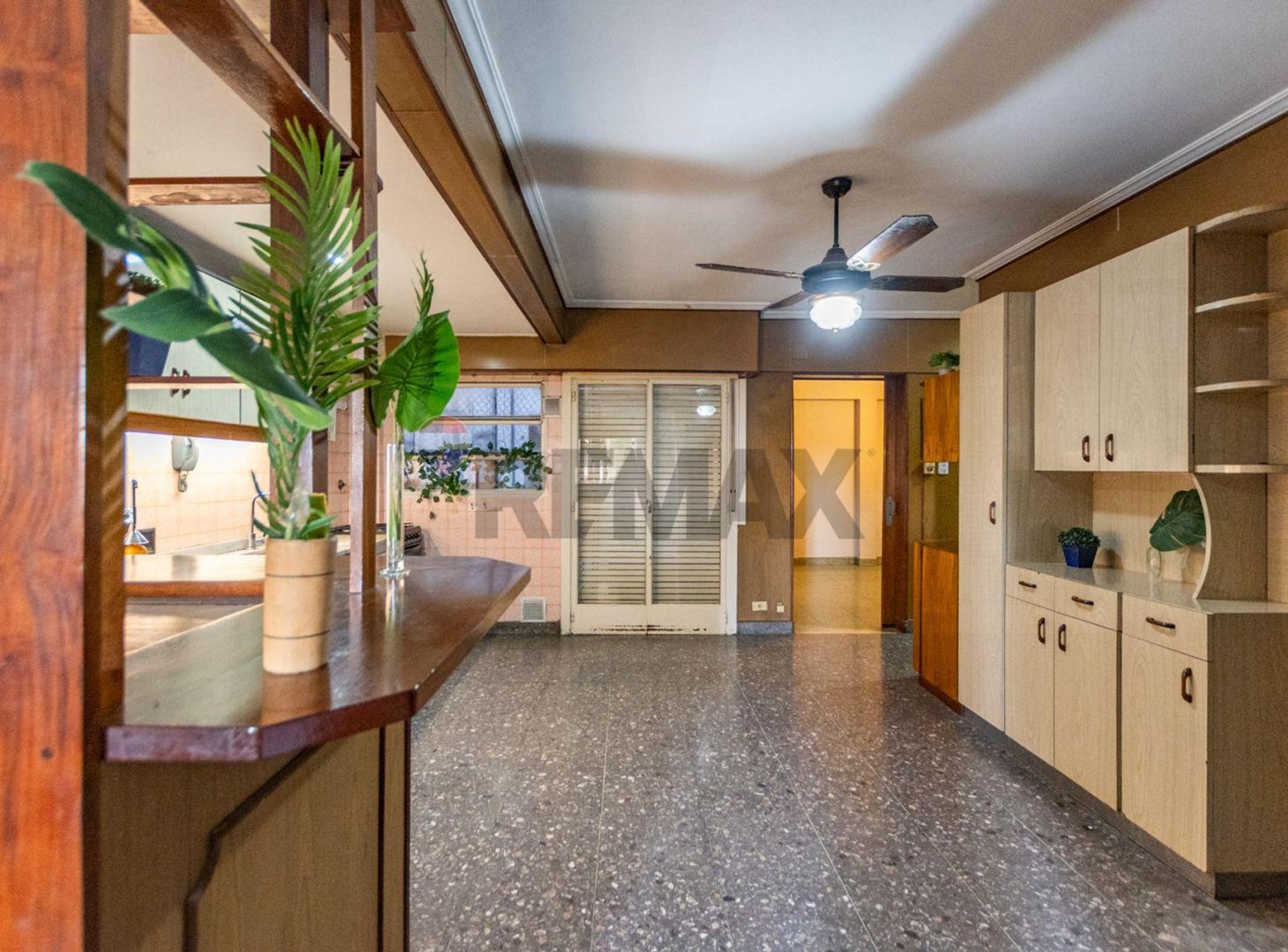 Foto de VENTA DEPTO 5 AMBIENTES , MUY AMPLIOS EN CABALLITO, imagen 5
