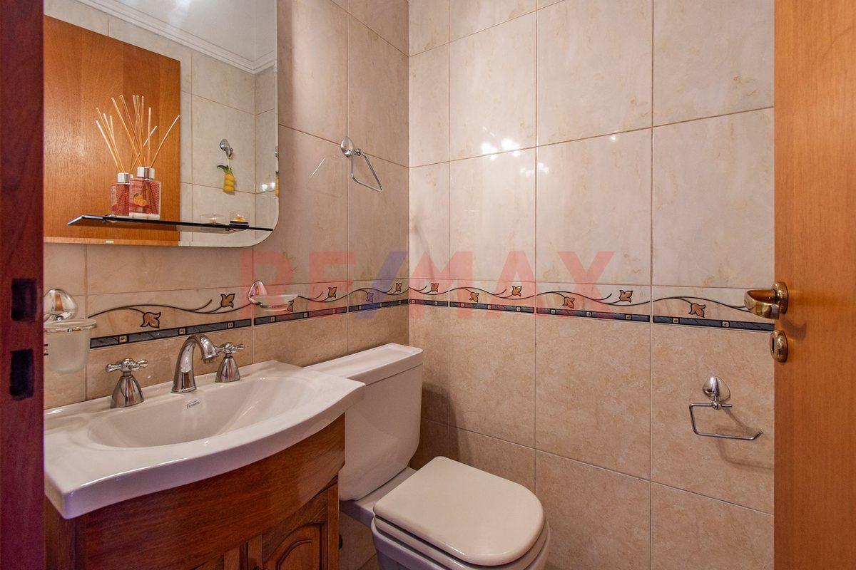 Foto de VENTA DEPTO TRIPLEX 4 AMB PATIO COCHERA EN ALMAGRO, imagen 3