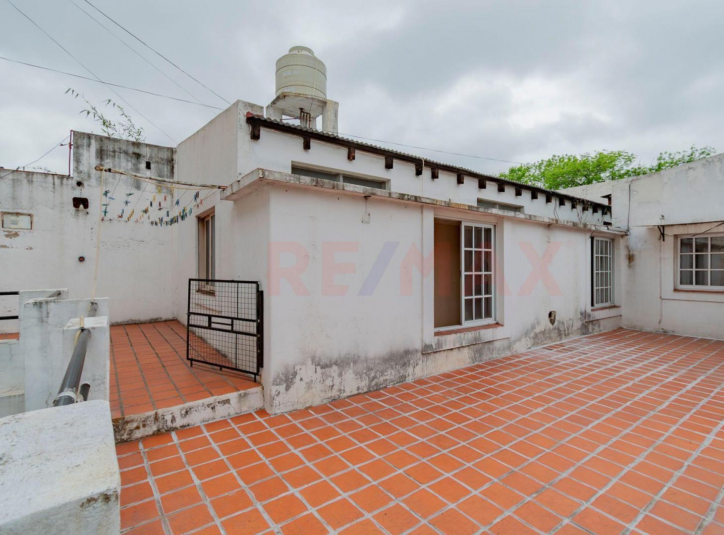 Foto de Venta Casa Lote propio de 8.66 x 32.91 m2 Almagro, imagen 1