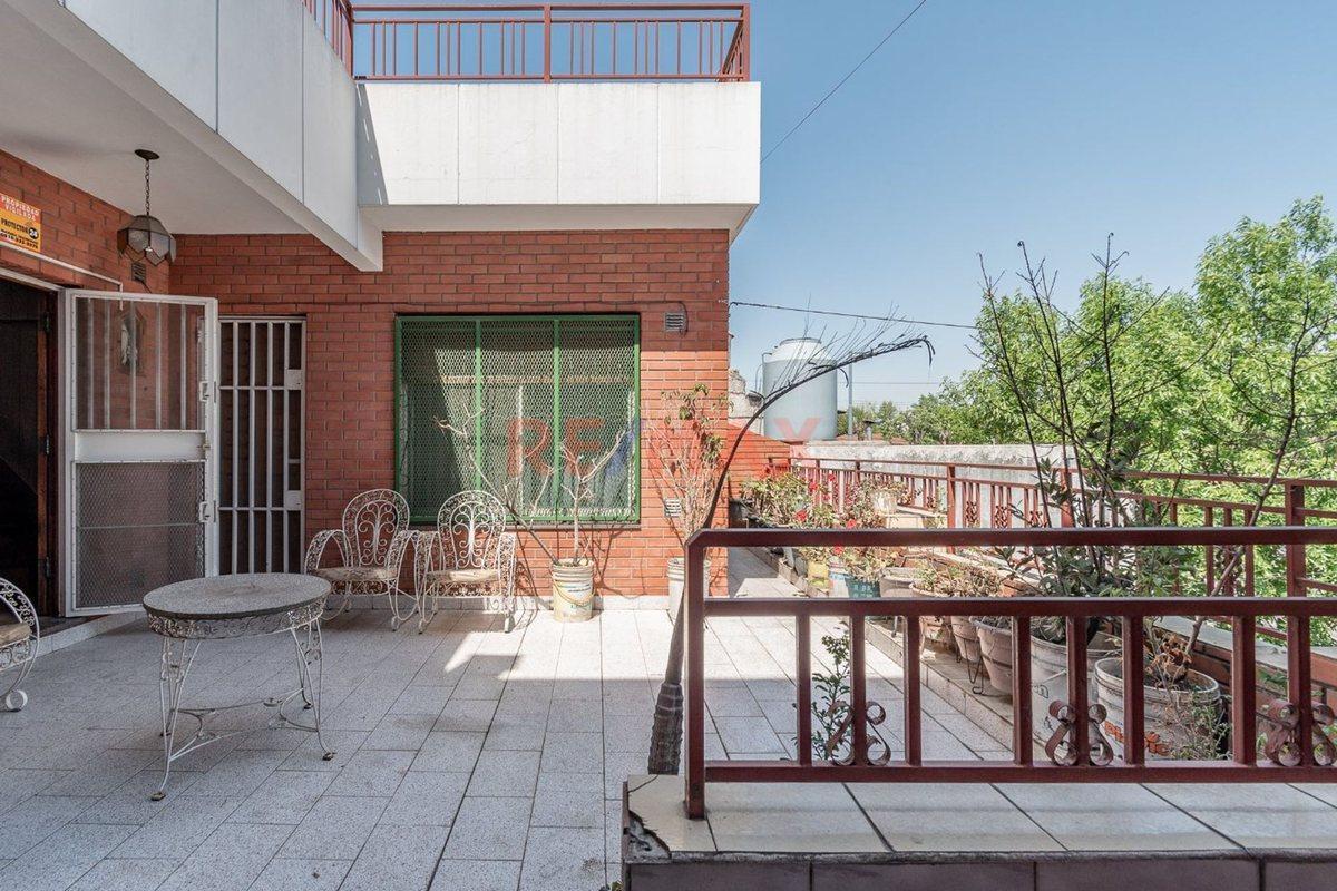 Foto de VENTA PH FLORES 5 AMBIENTES 2 TERRAZAS Y COCHERA, imagen 3
