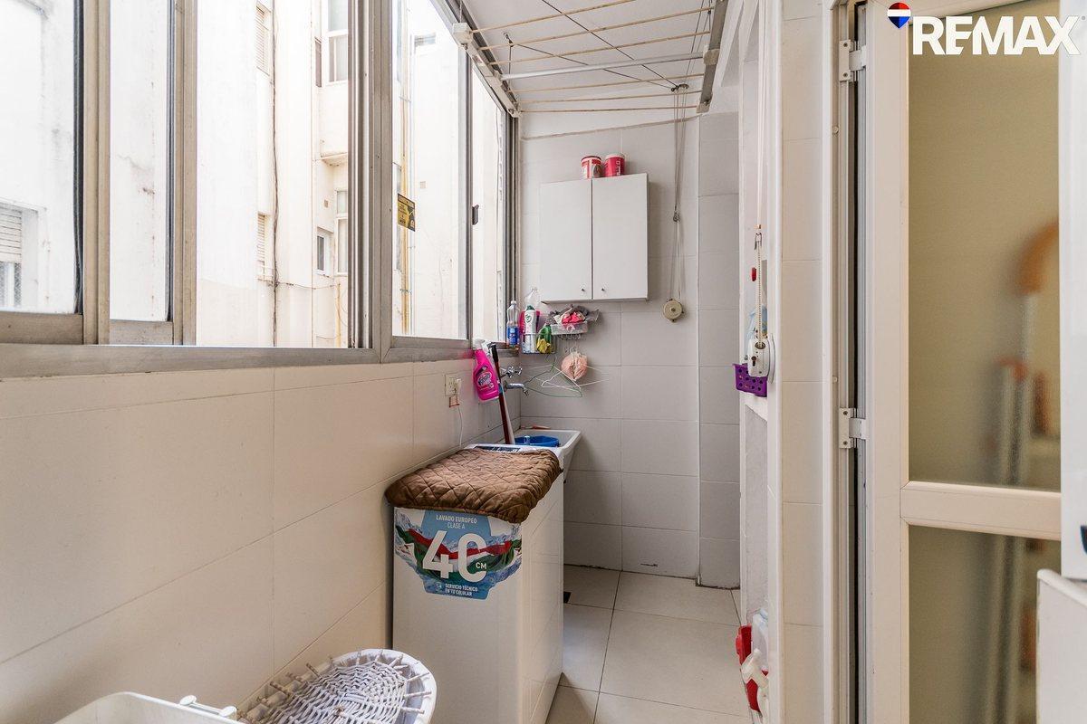 Foto de VENTA DPTO 4 AMB Y DEP. RECOLETA COCHERA OPCIONAL, imagen 4