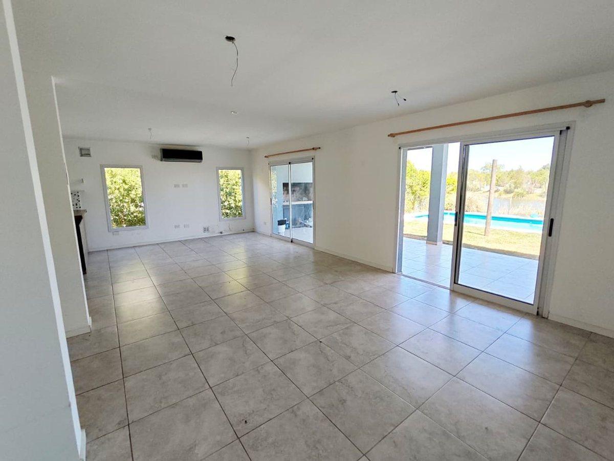 Foto de VENTA CASA PILETA LAGUNA EL CANTON PUERTO. ESCOBAR, imagen 3