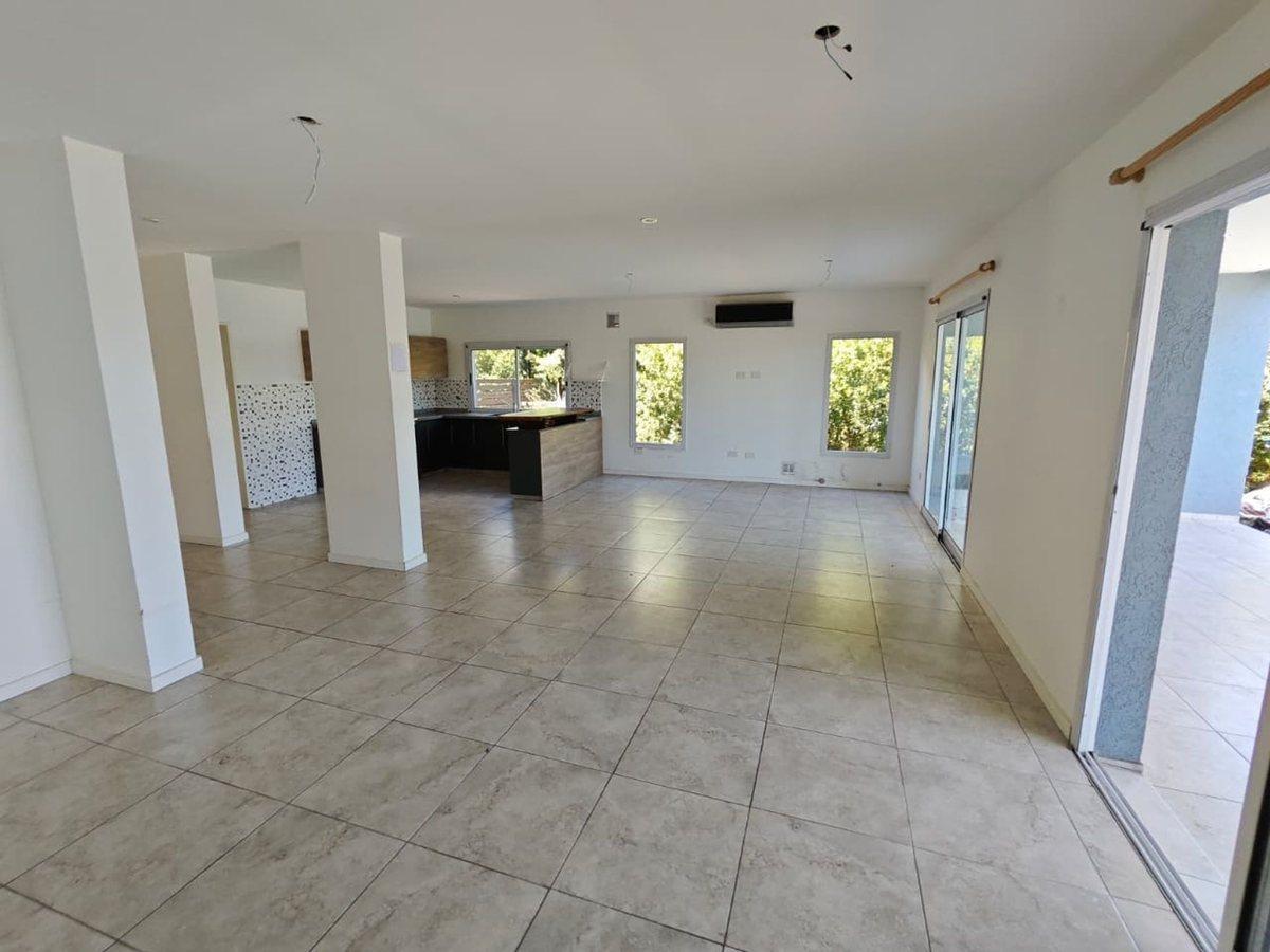 Foto de VENTA CASA PILETA LAGUNA EL CANTON PUERTO. ESCOBAR, imagen 4