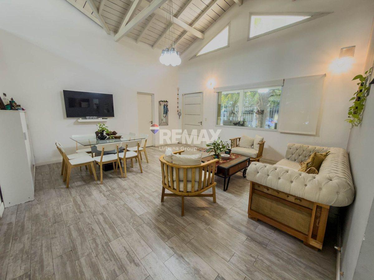 Foto de VENTA EXCELENTE CASA CH 5 AMB. C/Coch - SAN ISIDRO, imagen 3