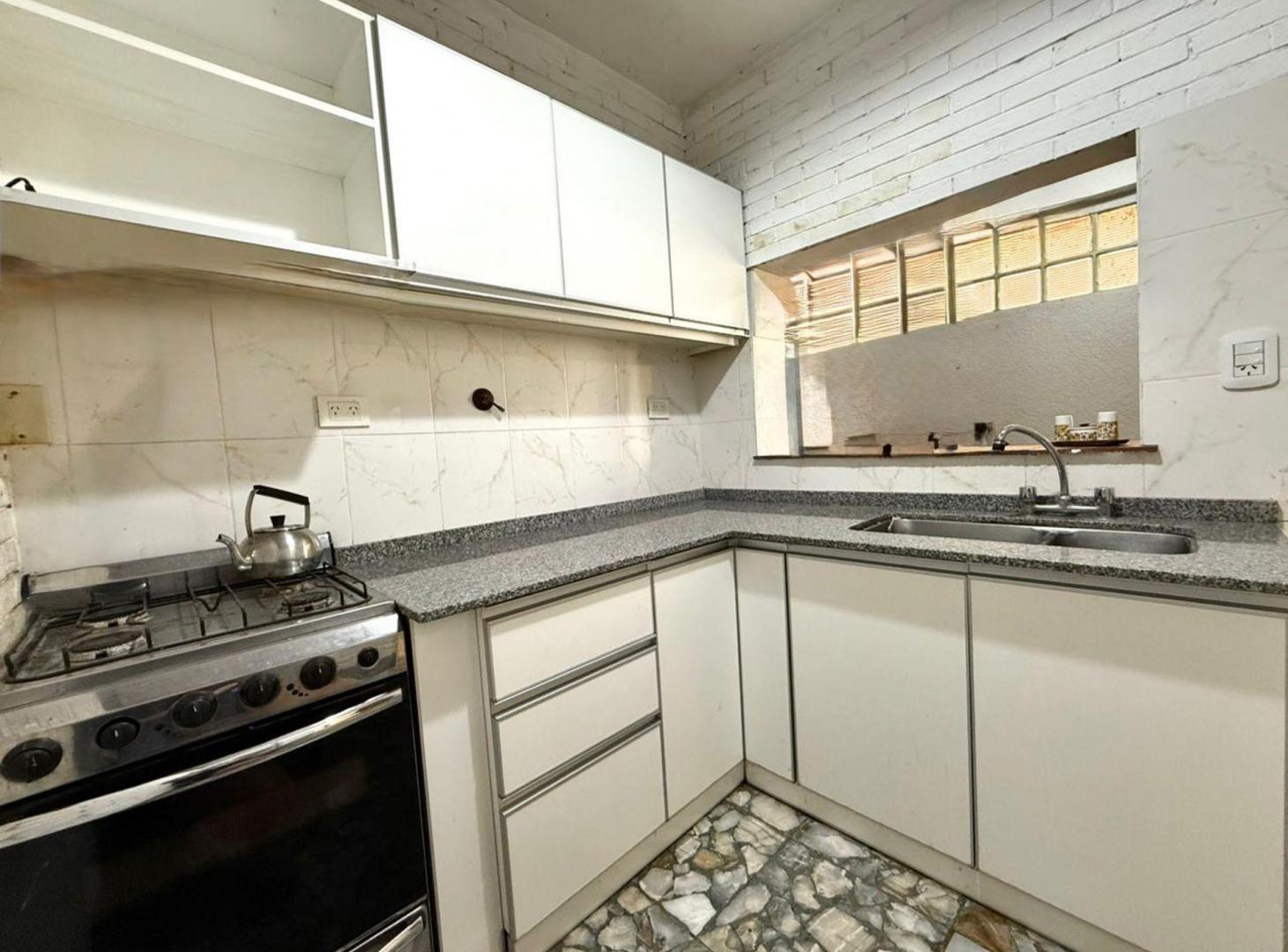 Foto de VENTA PH 4 AMBIENTES TERRAZA PATIO LANUS, imagen 4