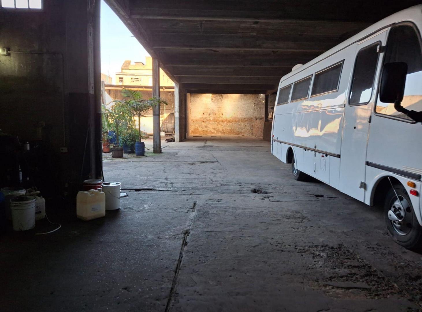 Foto de ALQUILER GALPON/DEPOSITO LANUS OESTE, imagen 1