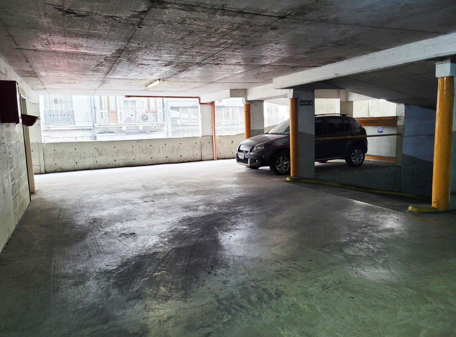 Foto de Venta Cochera Amplia Apto 4x4 Microcentro Obelisco, imagen 4