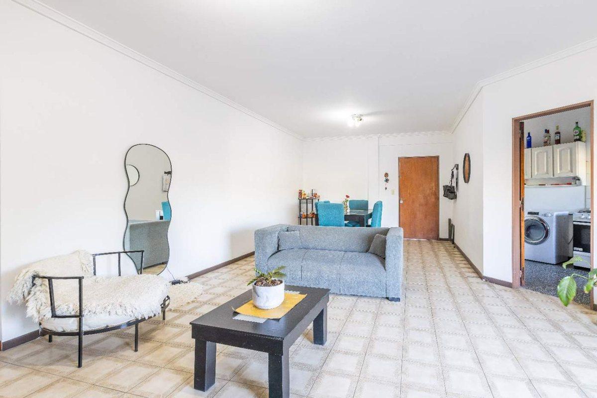 Foto de VENTA PH 3 amb luminosos c/balcon Haedo 120m2, imagen 1