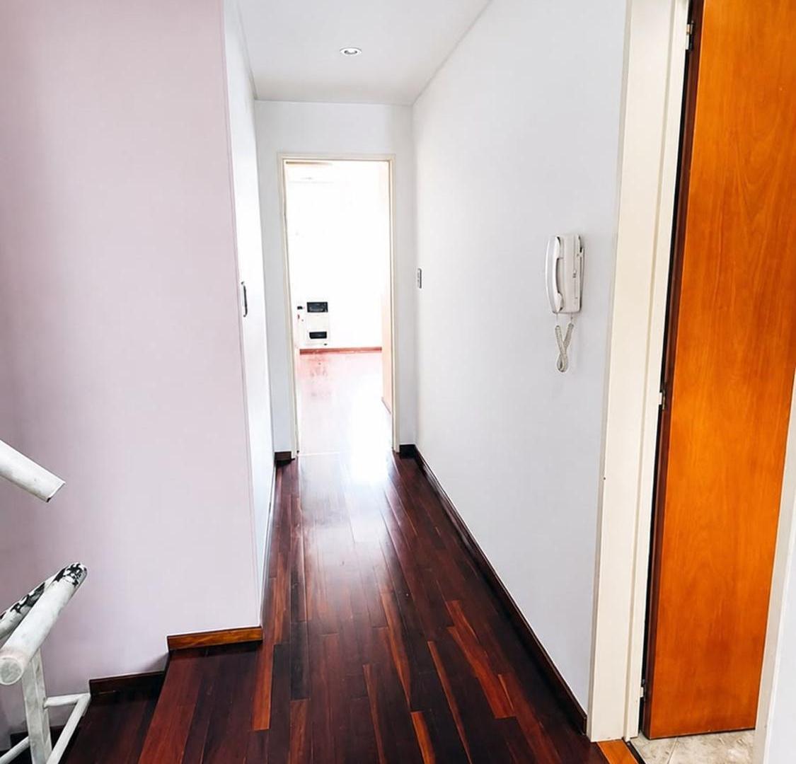 Foto de VENTA PH DUPLEX VILLA CRESPO PATIO PARRI COCHERA, imagen 3