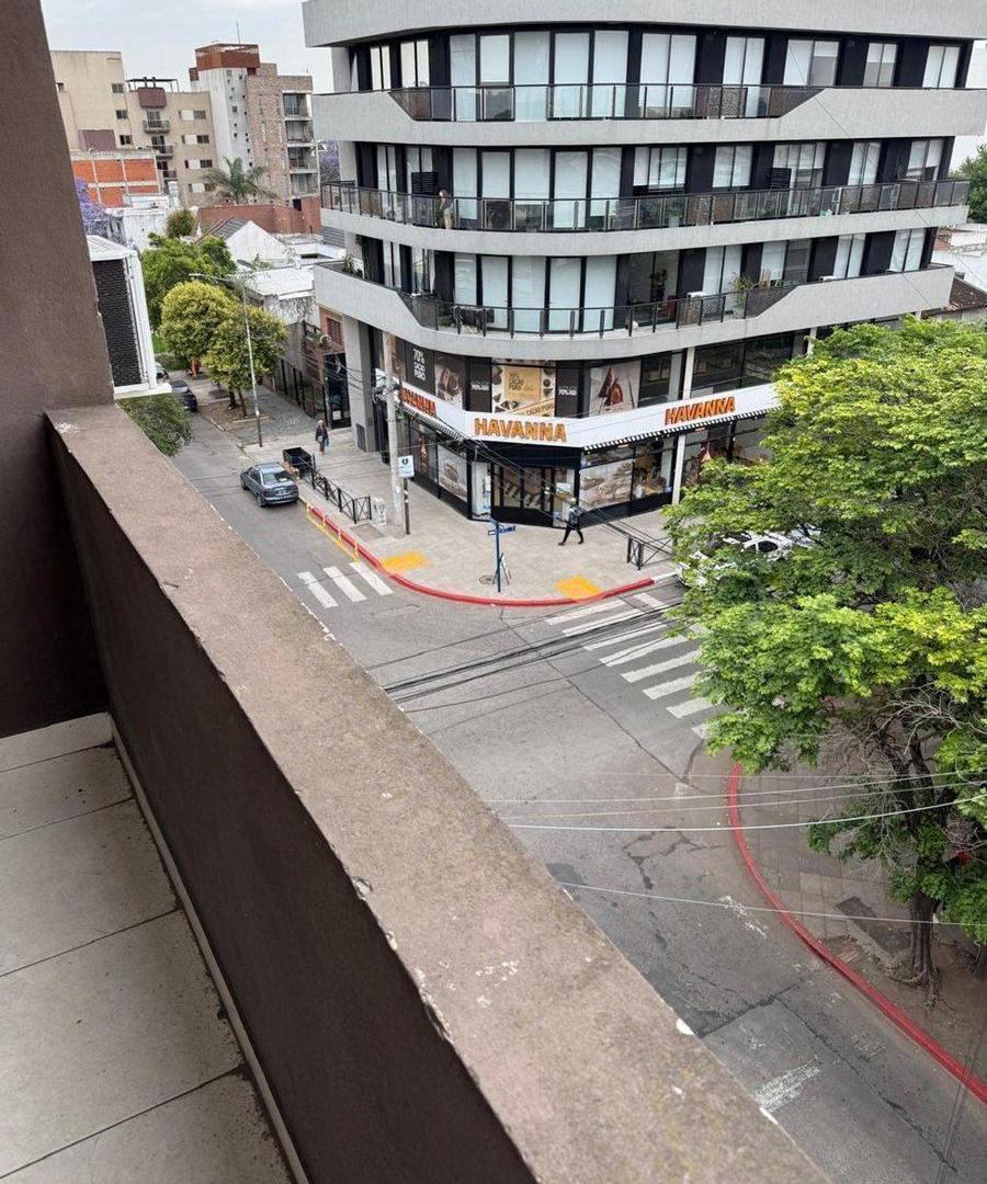 Foto de VENTA OFICINA 30 M. C/ BALC. MORENO CENTRO A/CRED, imagen 4
