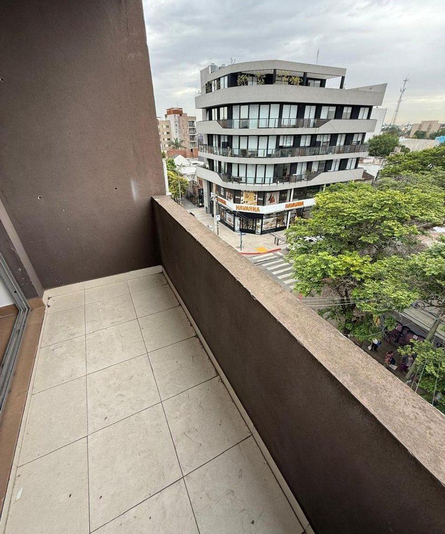 Foto de VENTA OFICINA 30 M. C/ BALC. MORENO CENTRO A/CRED, imagen 3