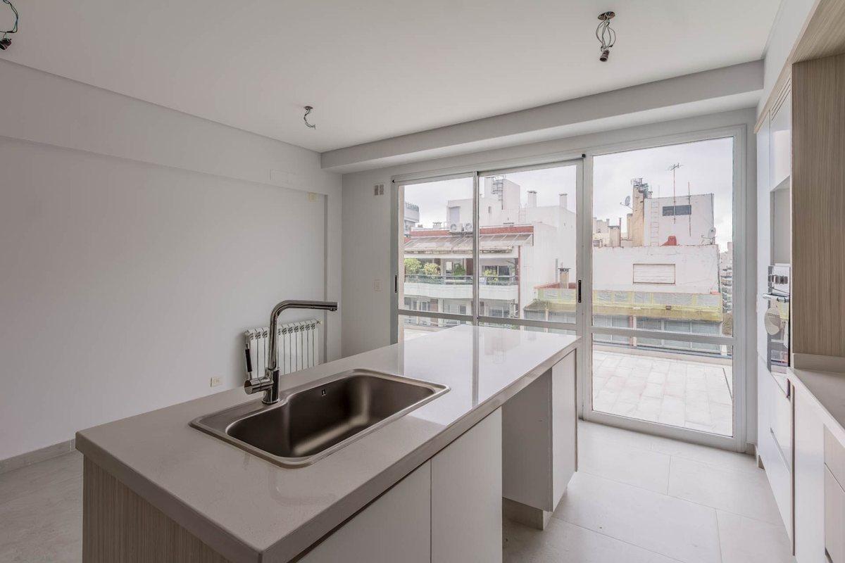 Foto de VENTA PISO 4 AMB ESTR CATEG LUM COCH -CABALLITO, imagen 5