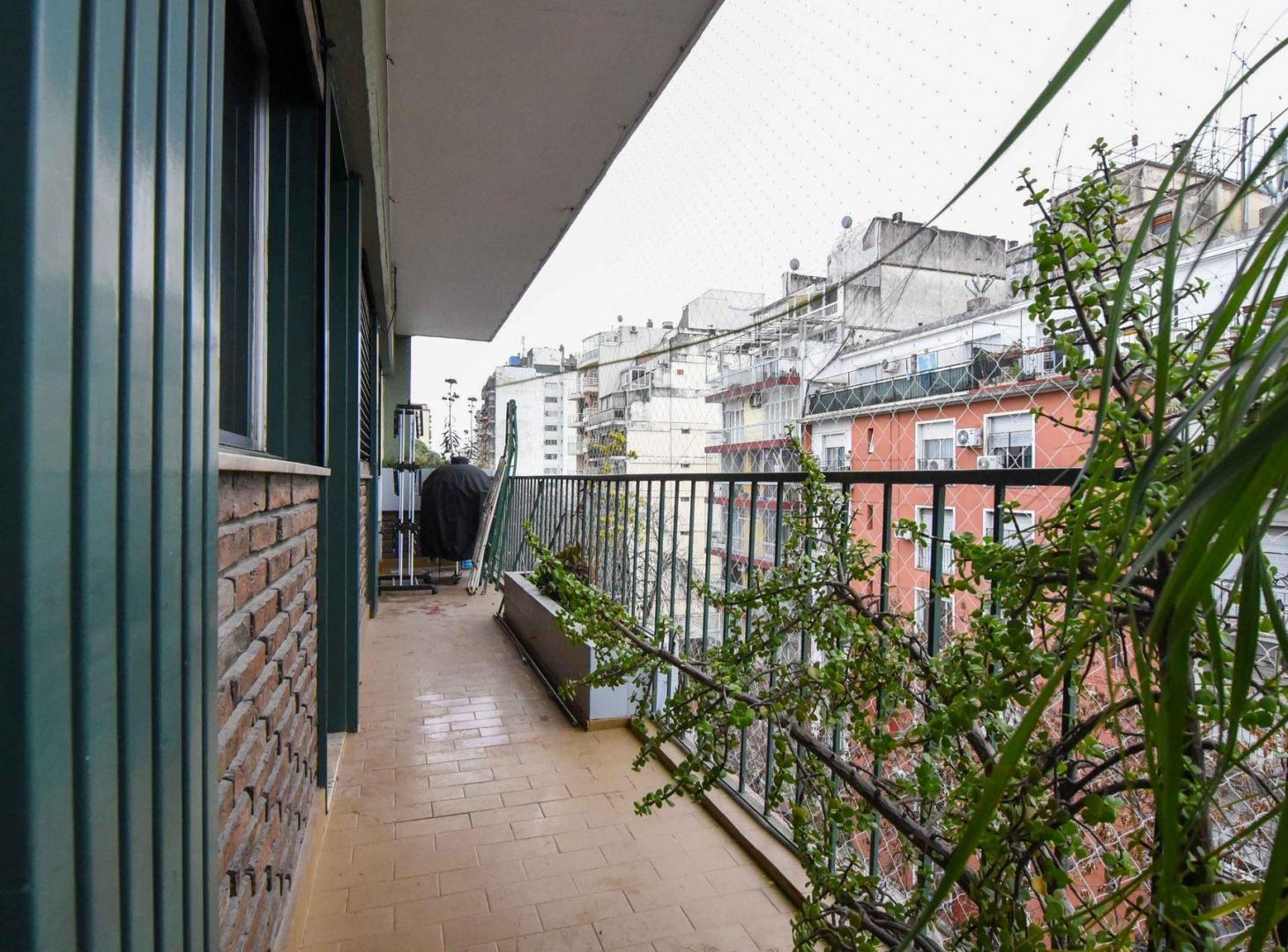 Foto de VENTA - Depto. 4 ambientes y balcón en Flores, imagen 2