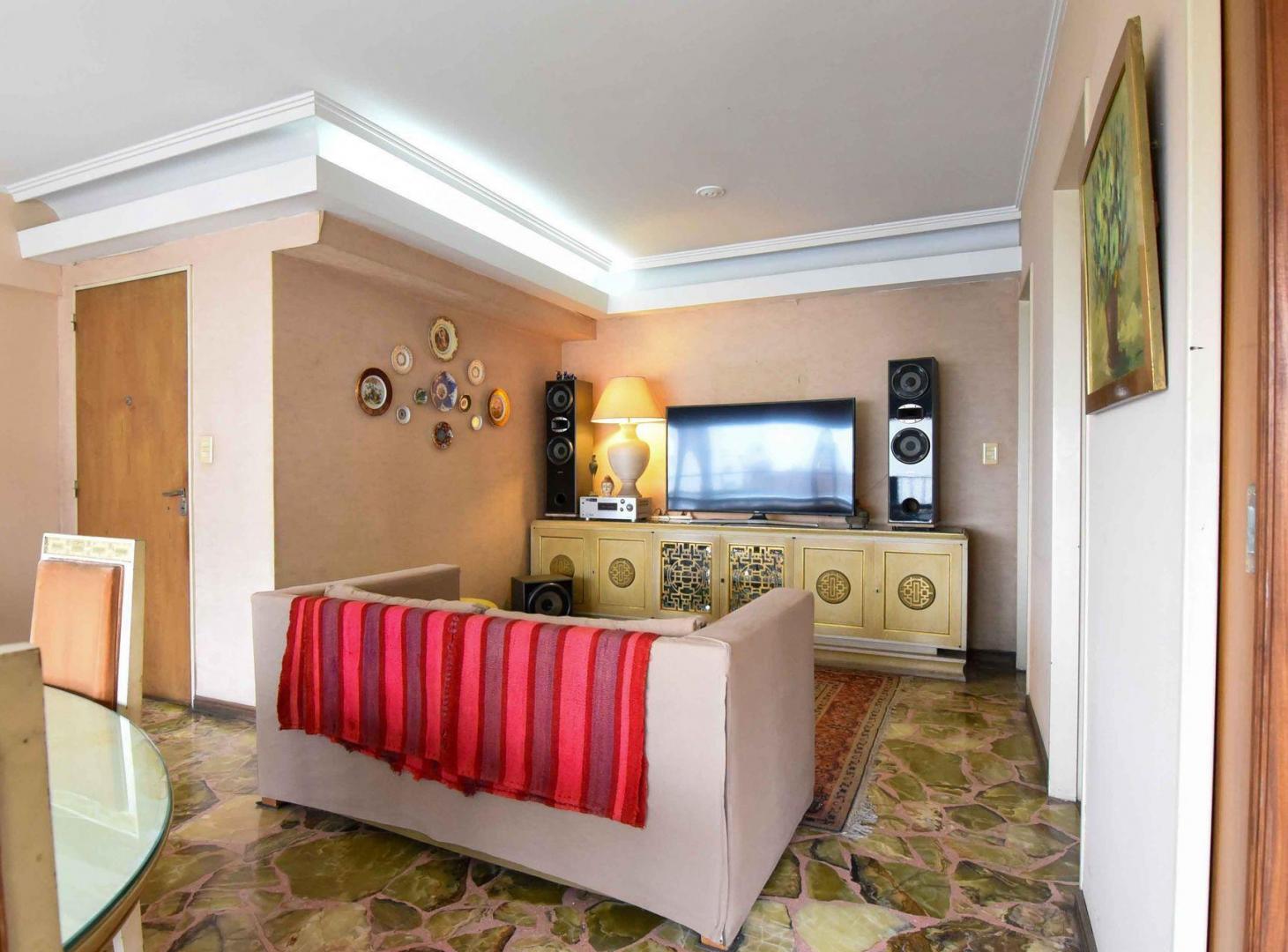 Foto de VENTA - Depto. 4 ambientes y balcón en Flores, imagen 3