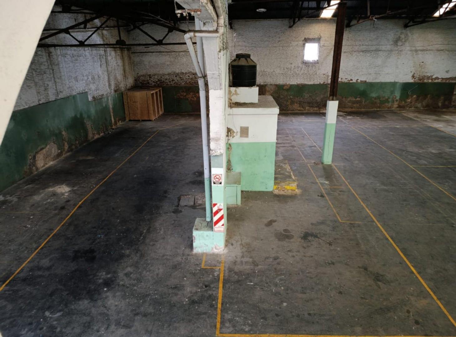 Foto de ALQUILER GALPON AVELLANEDA 1700M2, imagen 4