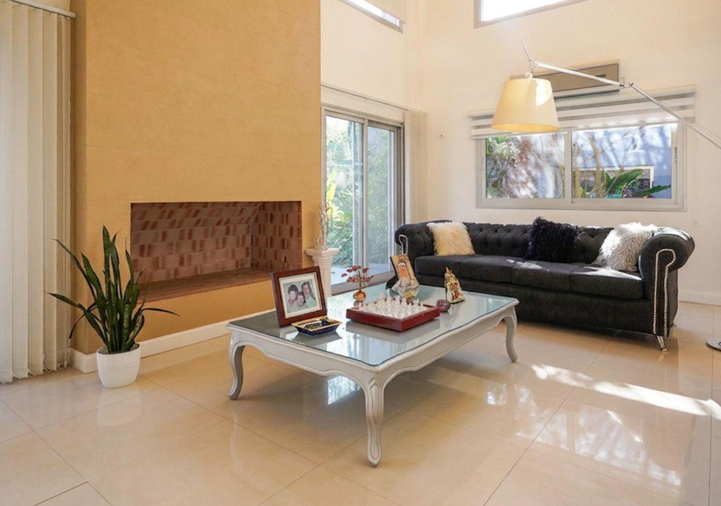 Foto de CASA 7 AMB - SAN PATRICIO - FRANCISCO ALVAREZ, imagen 2