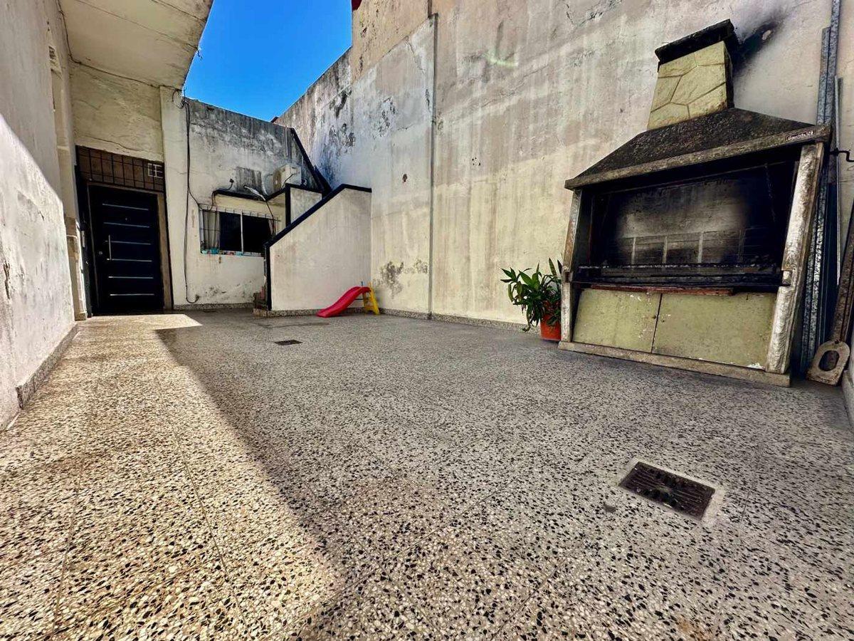 Foto de VENTA Casa Lote Propio - Mataderos, imagen 1