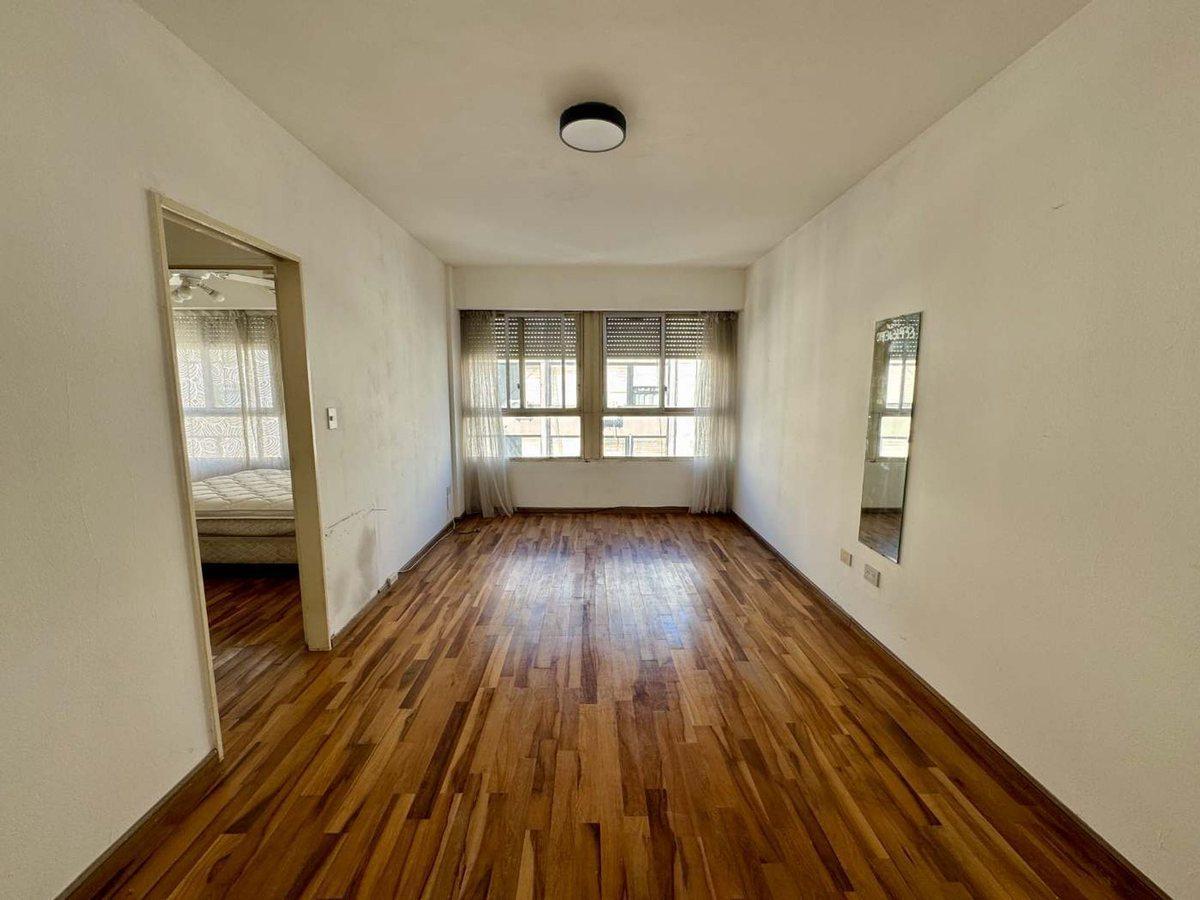 Foto de VENTA DEPARTAMENTO 2 AMBIENTES EN MONSERRAT, imagen 1