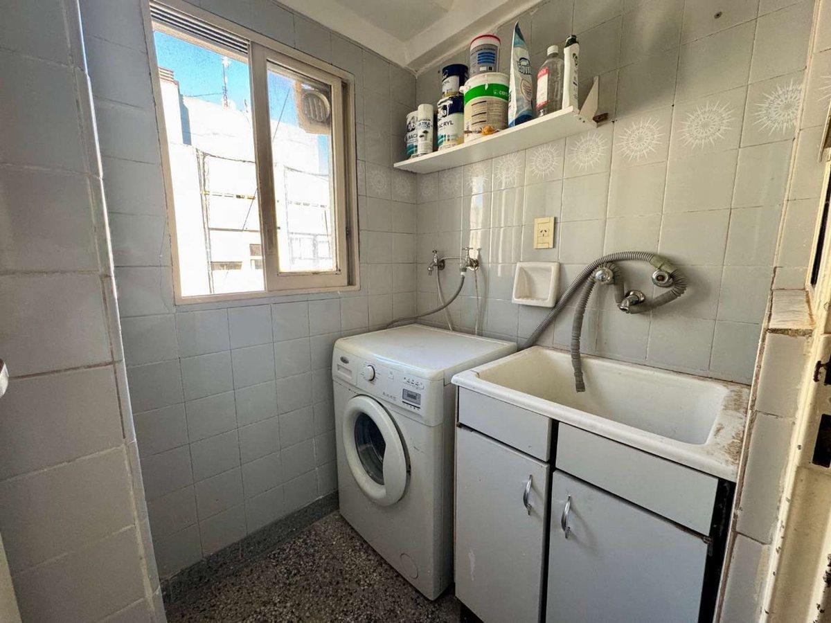 Foto de VENTA DEPARTAMENTO 2 AMBIENTES EN MONSERRAT, imagen 4