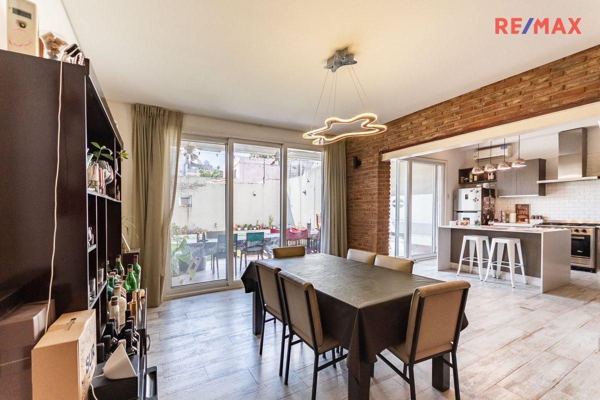 Foto de VENTA CASA 5 AMB CON PILETA VILLA DEL PARQUE, imagen 5