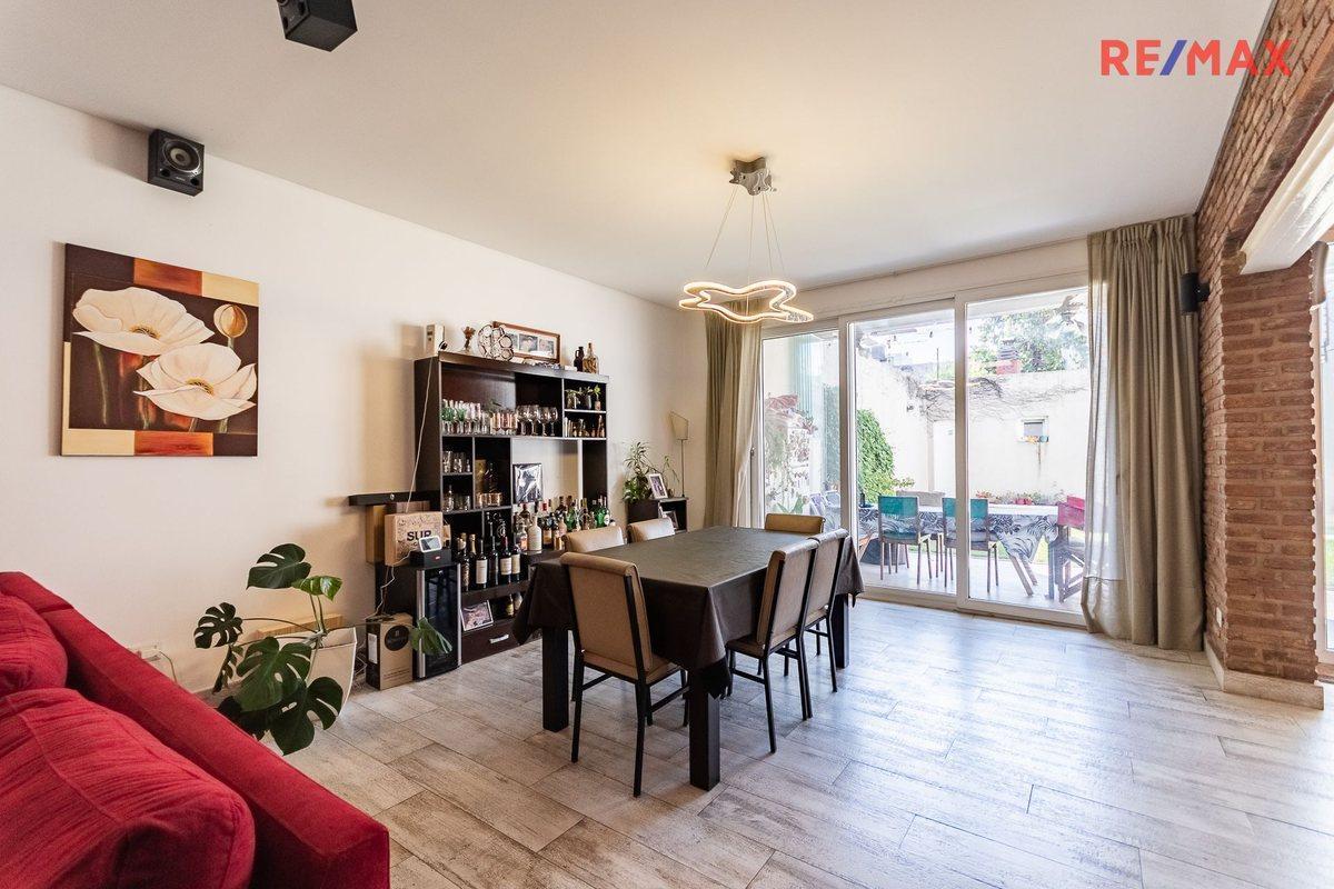 Foto de VENTA CASA 5 AMB CON PILETA VILLA DEL PARQUE, imagen 4