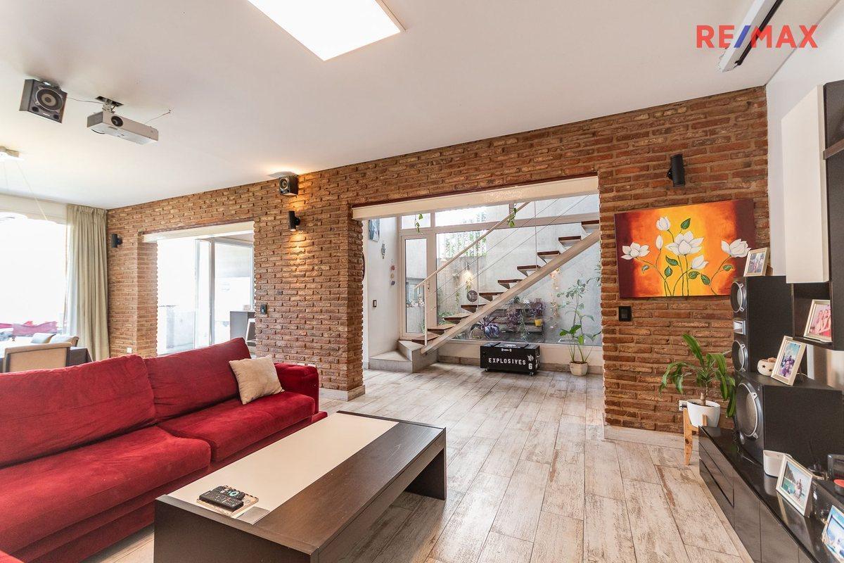 Foto de VENTA CASA 5 AMB CON PILETA VILLA DEL PARQUE, imagen 3