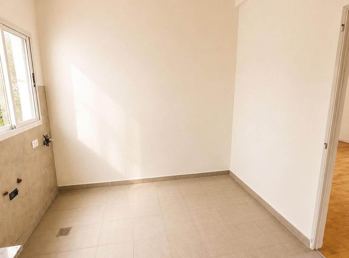 Foto de Alquiler Ddpto 5 Ambientes Balcon Pileta Sum Moron, imagen 4