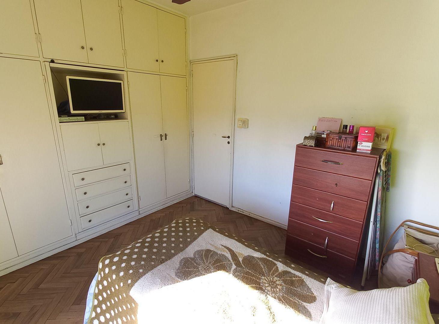 Foto de Venta dpto 3 amb Hipolito Yrigoyen 3200, Balvanera, imagen 3