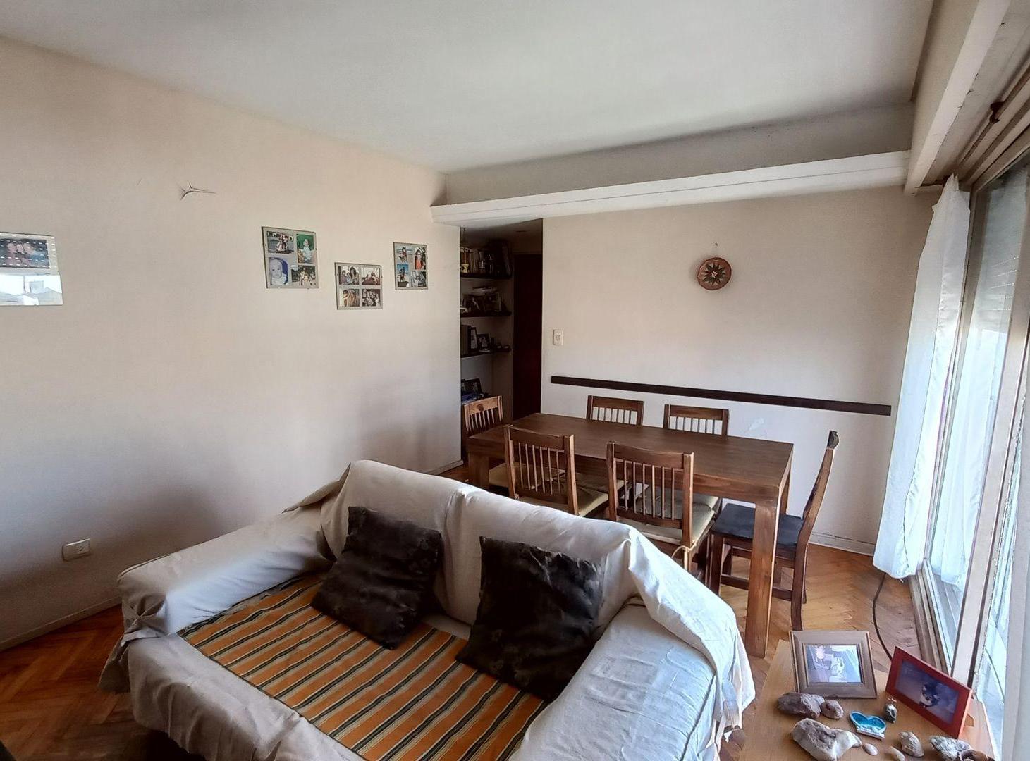 Foto de Venta dpto 3 amb Hipolito Yrigoyen 3200, Balvanera, imagen 2