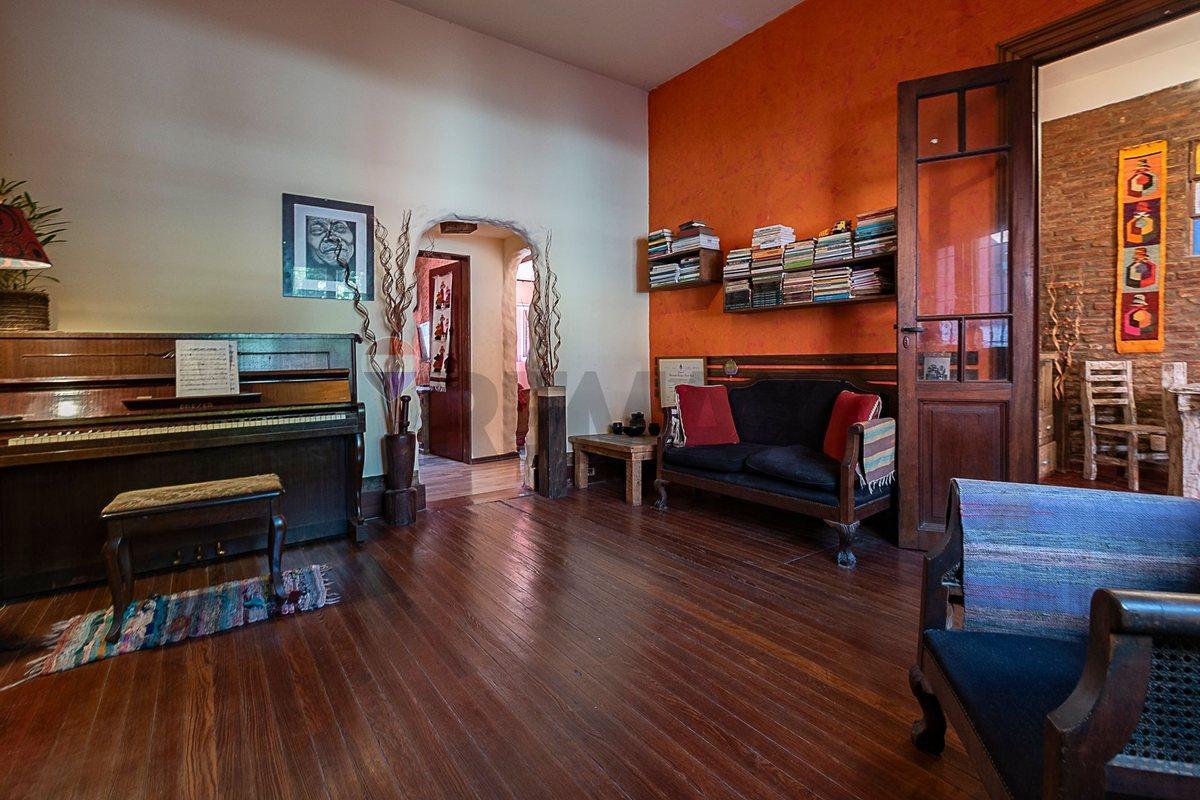 Foto de Casa en venta Villa Pueyrredon + Cochera + Quincho, imagen 2