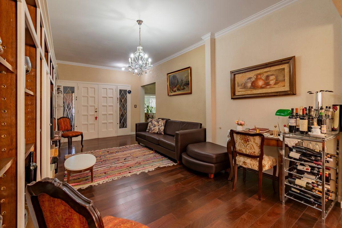 Foto de Casa en Venta 5 Amb. Ballester + cochera + pileta, imagen 4