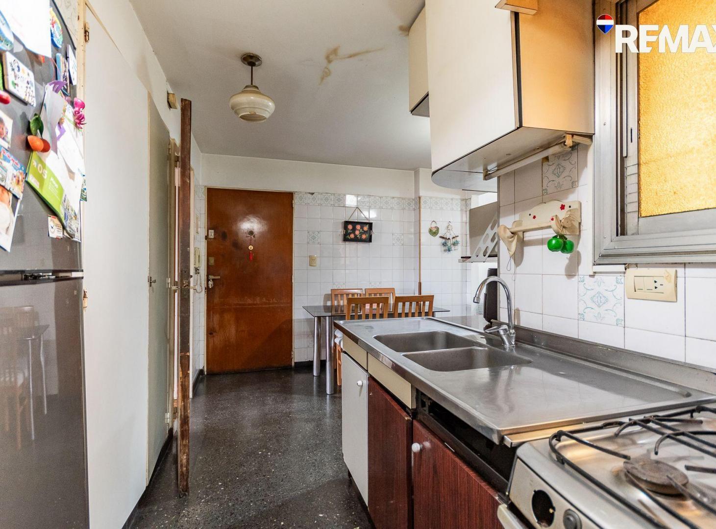 Foto de VENTA 3 AMBIENTES CON BALCON Y ESPACIO GUARDACOCHE, imagen 2