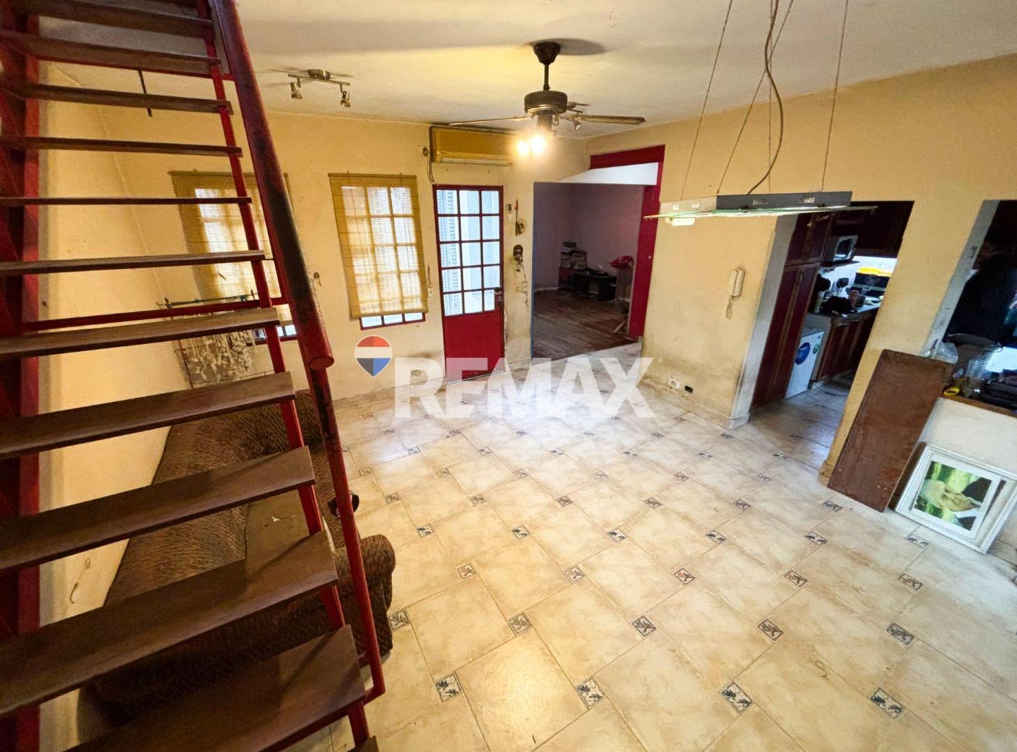 Foto de VENTA CASA - LOTE PROPIO - PARA REFACCIONAR, imagen 3