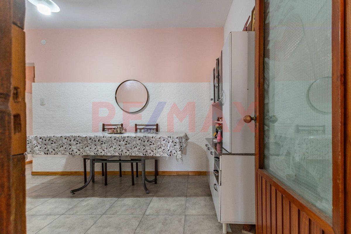 Foto de CASA 4 AMBIENTES, PATIO, TERRAZA LANUS - ESCALADA, imagen 5