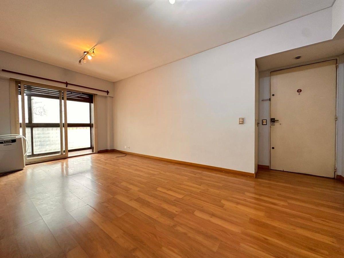 Foto de VENTA AMPLIO DPTO 3 AMB C/PATIO Y BALCON APTO CRED, imagen 1
