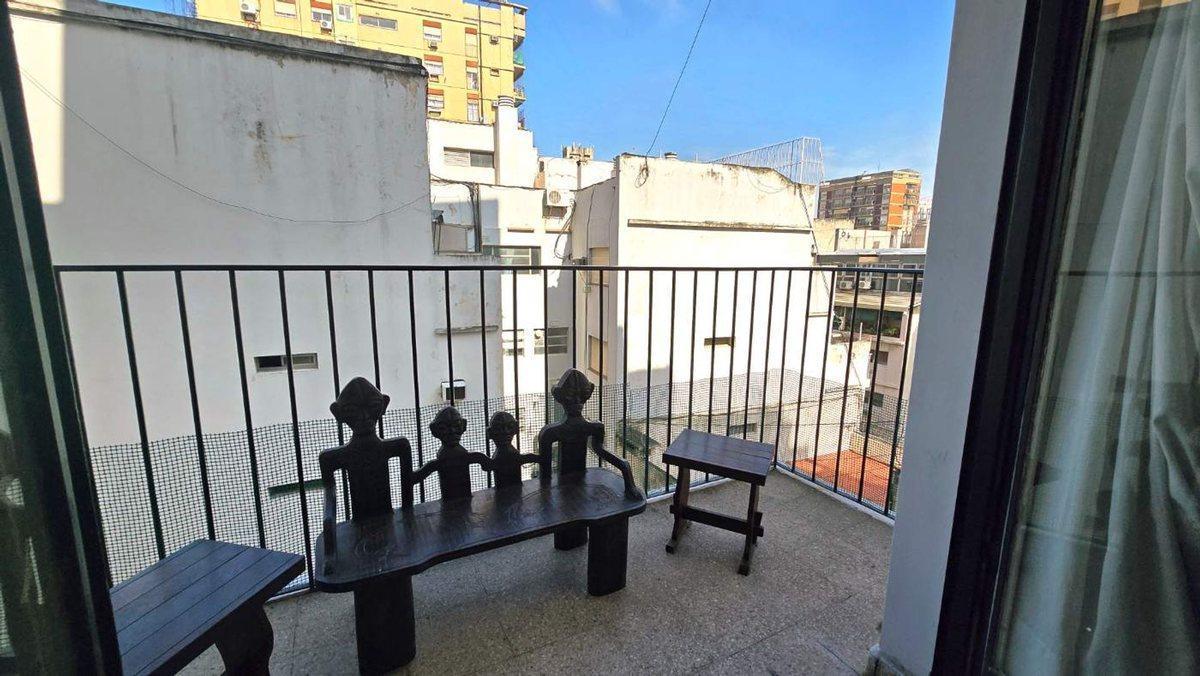 Foto de VENTA 4 AMB + BALCON + DEPENDENCIA GRAN POTENCIAL, imagen 4