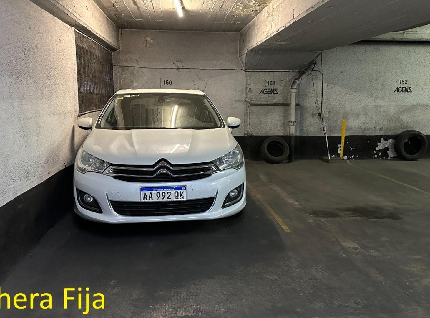 Foto de Cochera Cubierta + Espacio Guardacoche en Venta, imagen 4