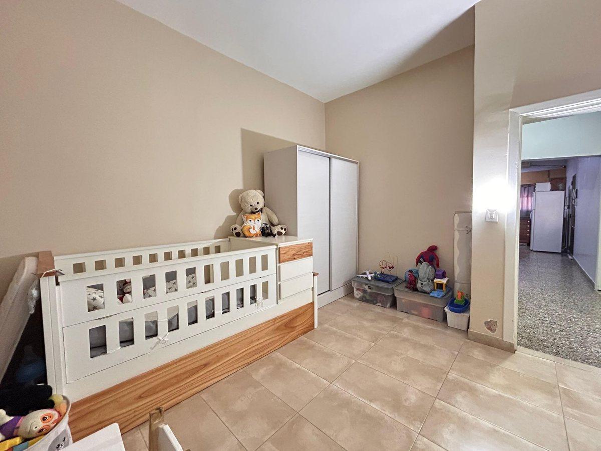 Foto de VENTA CASA 4 AMB JARDÍN GARAGE Y QUINCHO GERLI, imagen 2