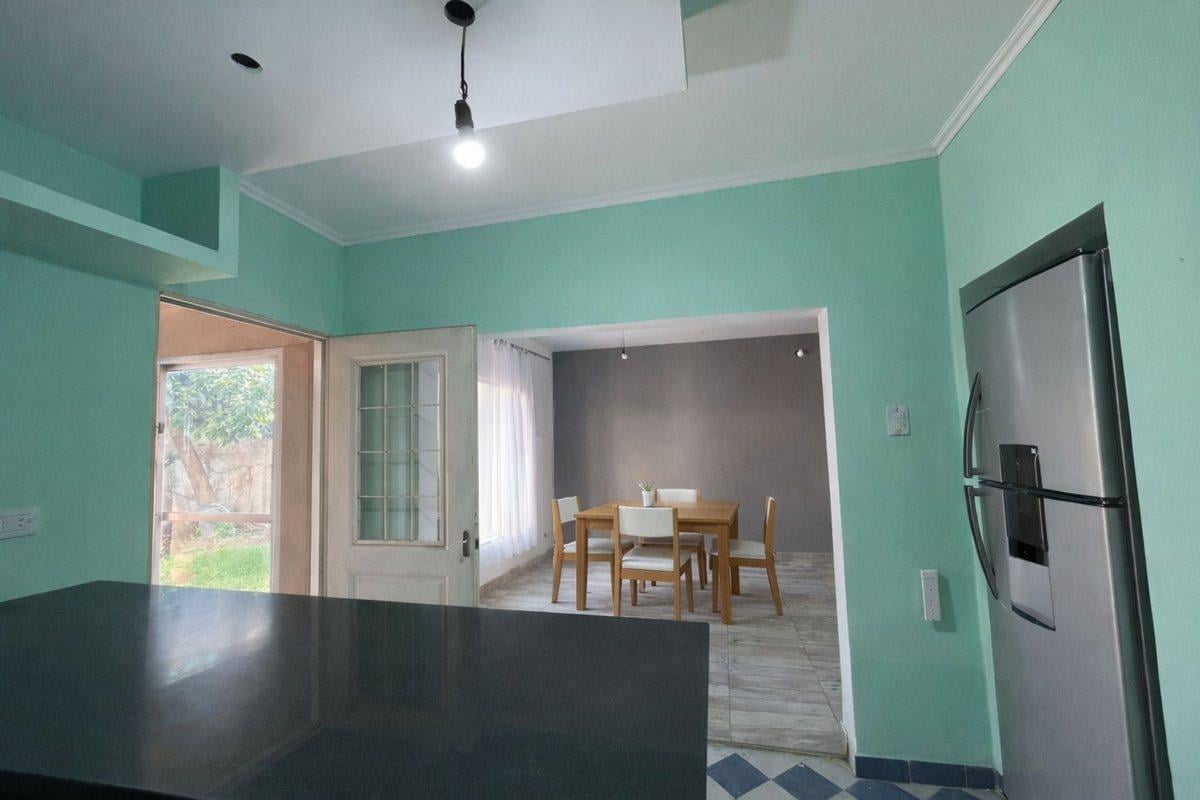 Foto de VENTA CASA DOS FAMILIAS LANÚS ESTE LOTE PROPIO, imagen 3