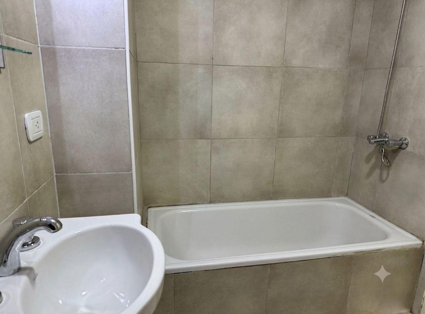 Foto de VENTA MONOAMBIENTE MODERNO COCHERA SAN CRISTOBAL, imagen 1