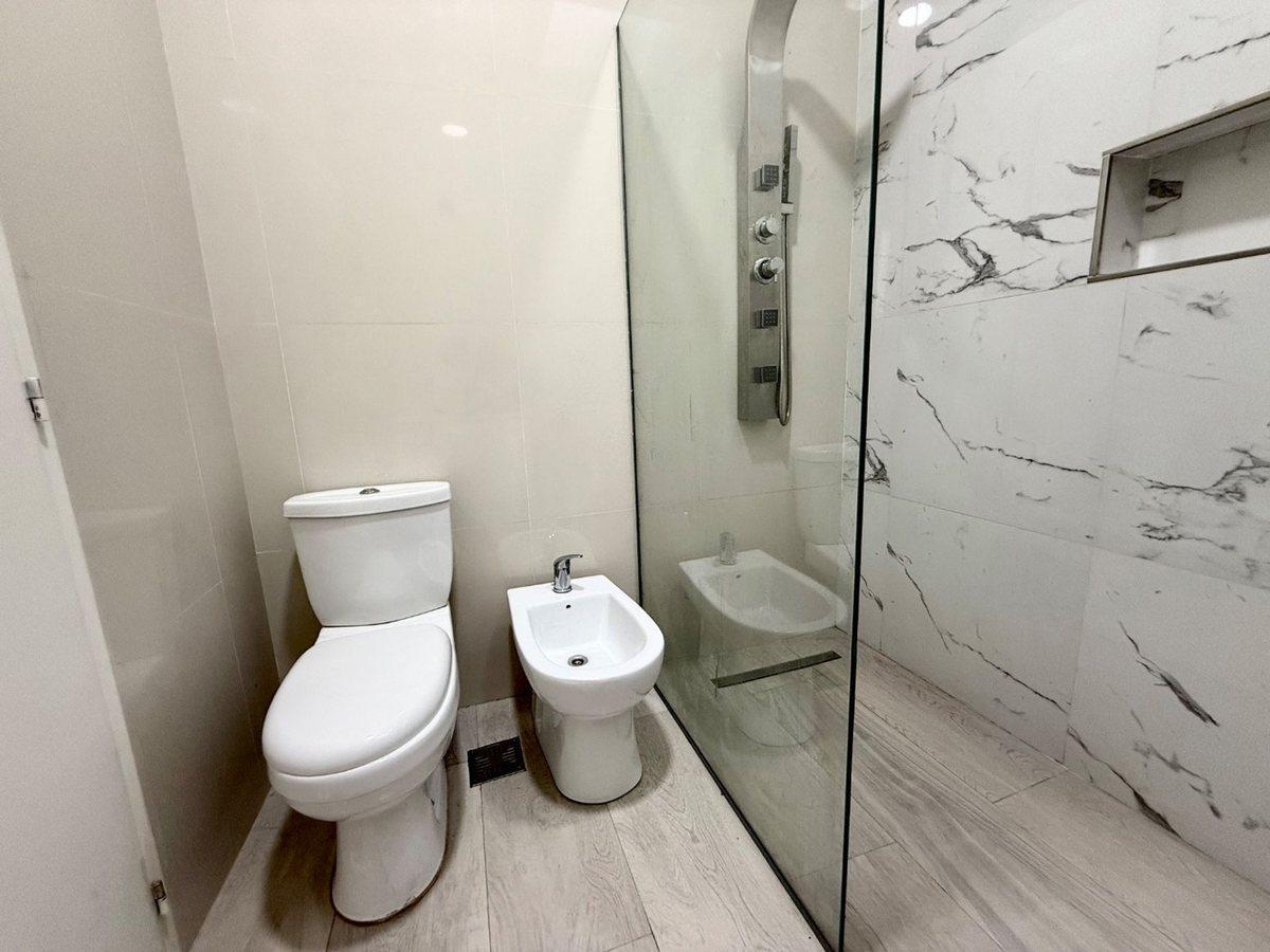 Foto de VENTA PH 3 AMB REFACCIONADO LANUS OE APTO CREDITO, imagen 3