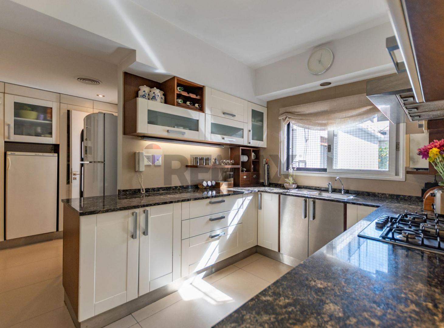 Foto de Venta DUPLEX SIN EXP Cochera CABALLLITO, imagen 1