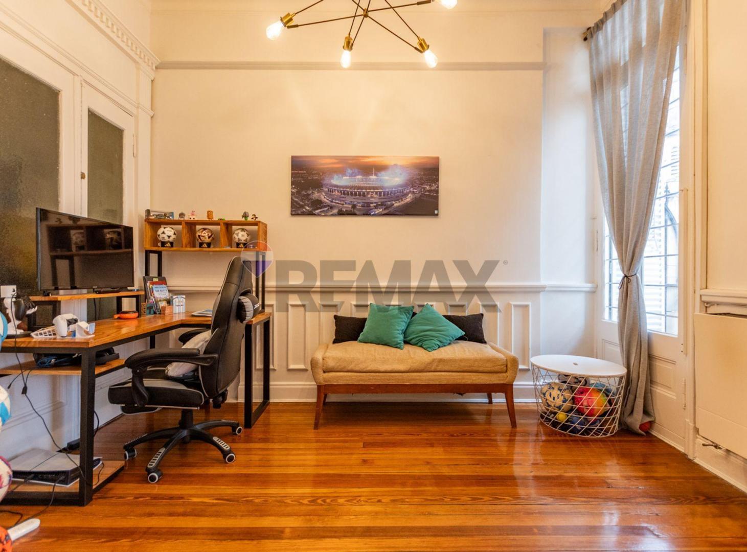 Foto de VENTA DEPARTAMENTO 4 AMBIENTES MONSERRAT, imagen 3