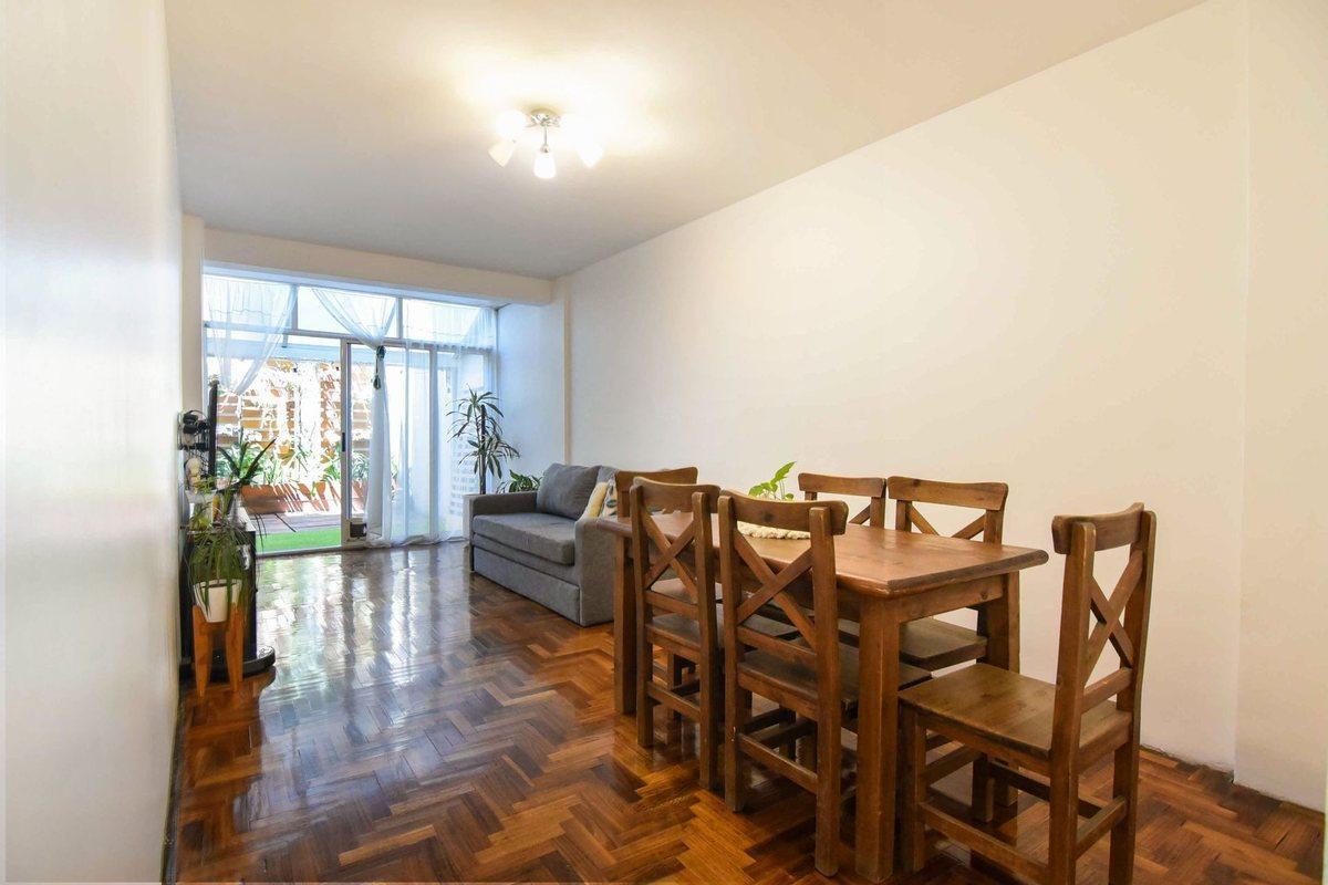 Foto de VENTA - Departamento 2 ambientes con patio Coghlan, imagen 3