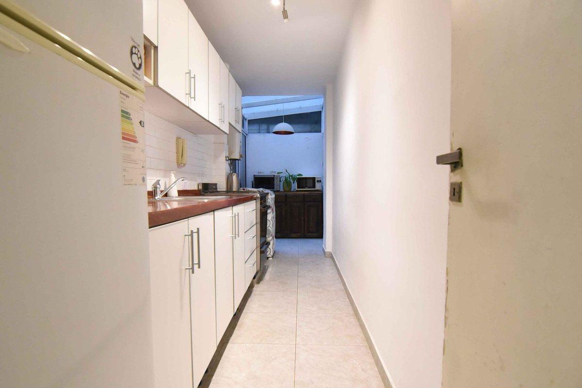 Foto de VENTA - Departamento 2 ambientes con patio Coghlan, imagen 4