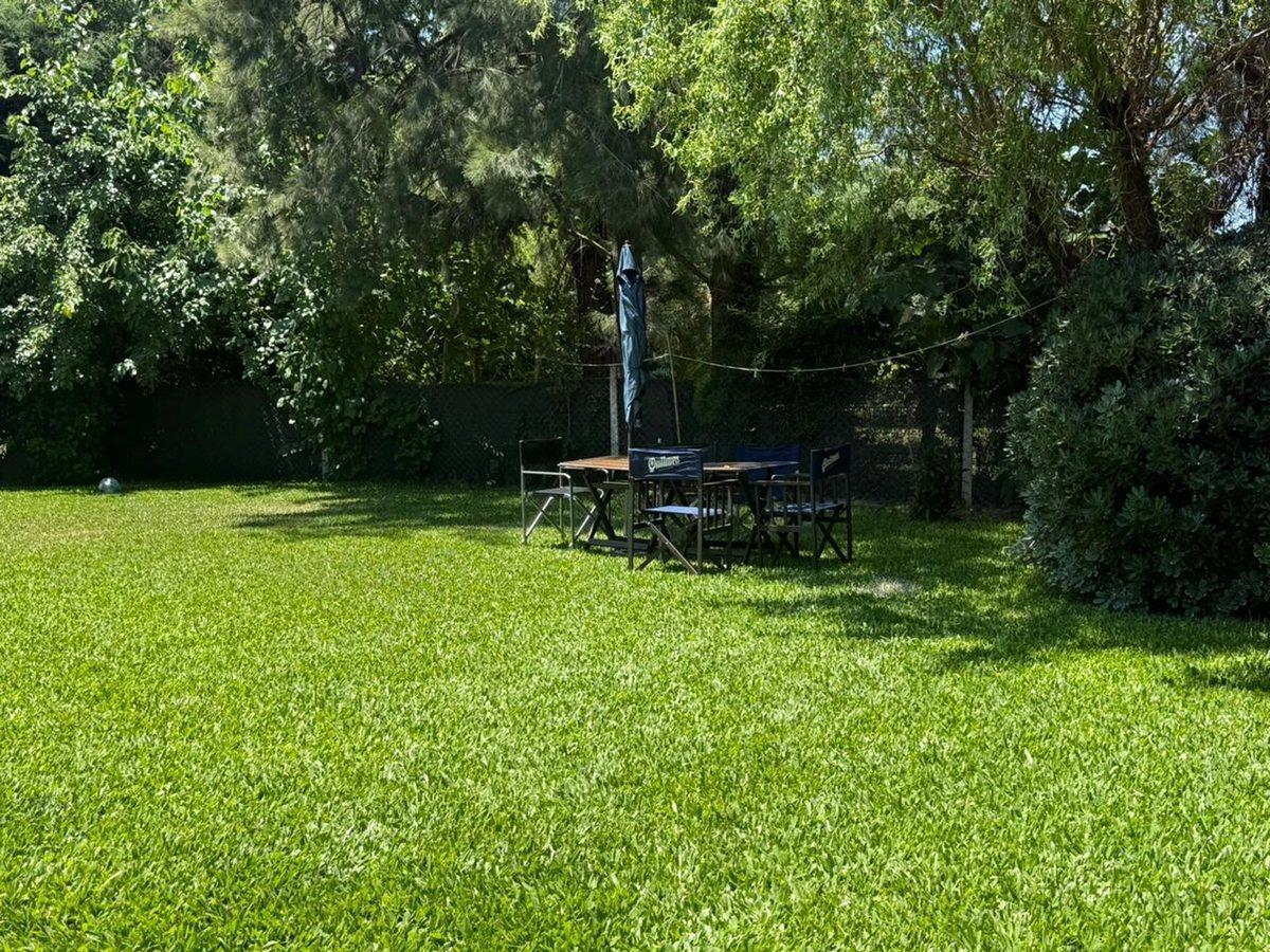 Foto de Venta casa 4 amb.pileta Barrio Las Fuentes Ezeiza, imagen 2